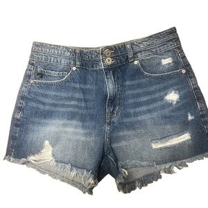 🔥4/$30 
KanCan Estilo Distressed Raw Edge Denim Shorts 9/28